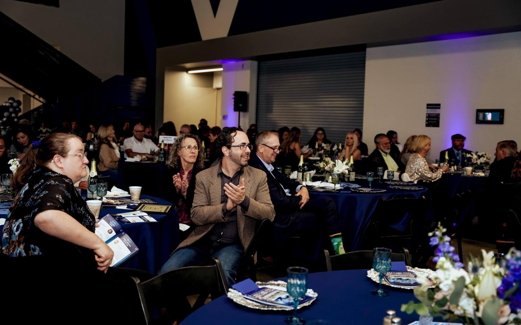 The spotlighting audience