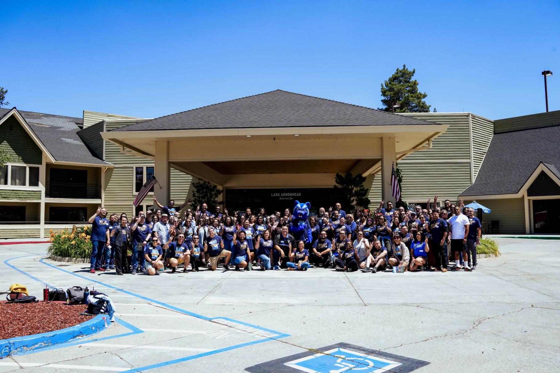 A group photo of faculty & staff