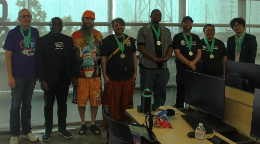 SBVC Students Runners-Up for Mayors Cyber Cup