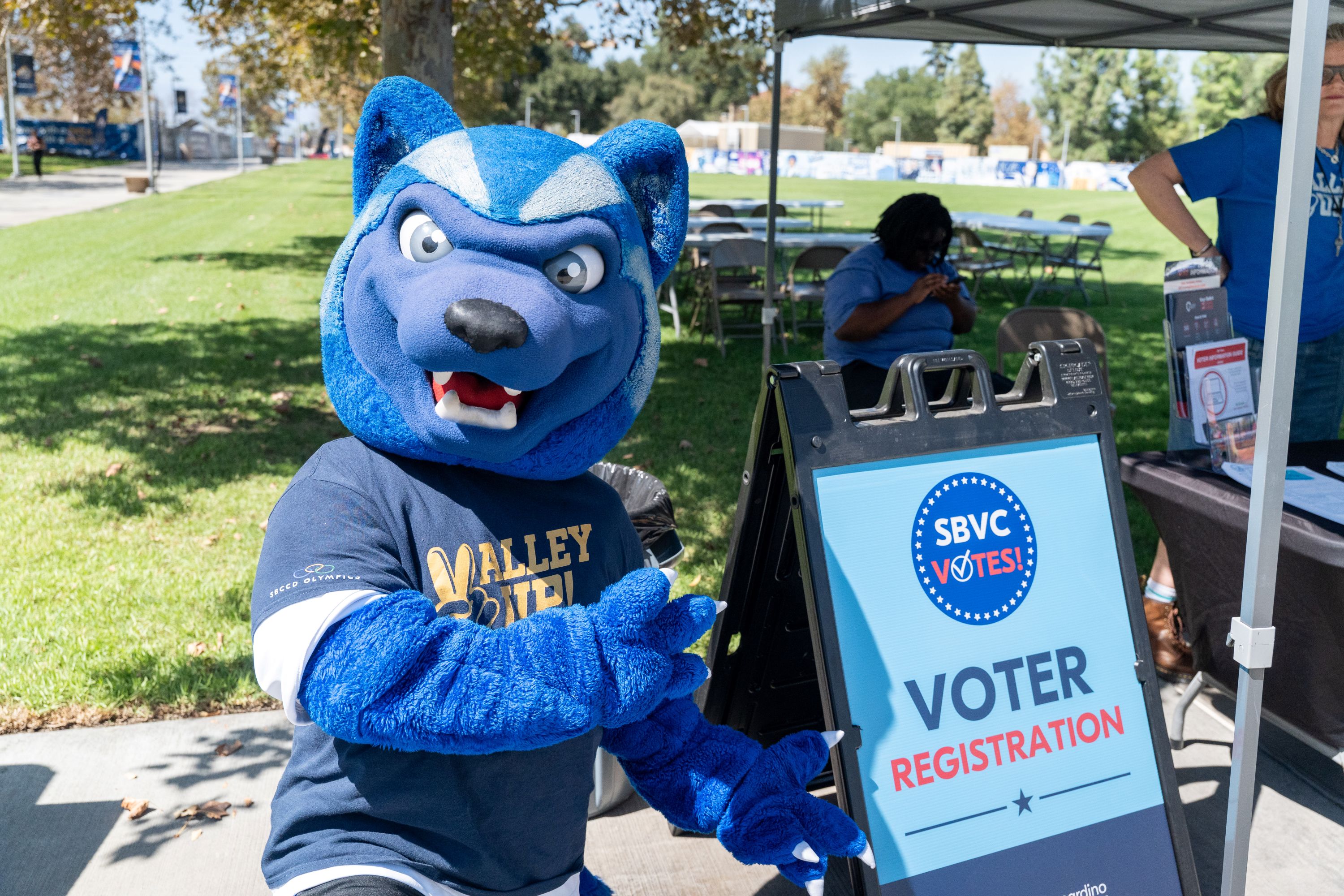 Rock the Vote Event Encourages Students to 'Make Voting a Habit'